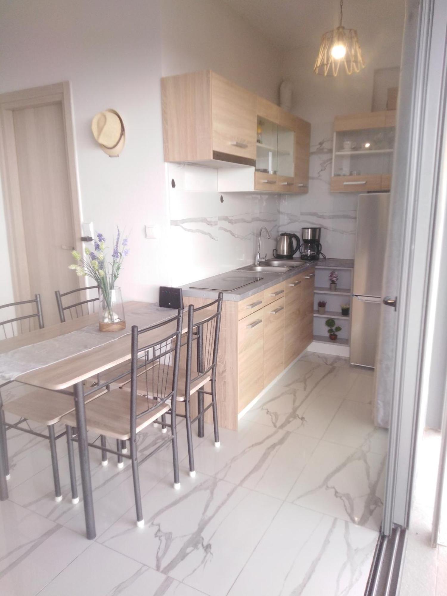 Ocean View Apartment Ratzaklíon エクステリア 写真